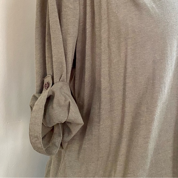 Women's Olive Green 3/4 Sleeve V Neck Soft Cotton Blend Top Size Large NWT - Picture 3 of 8